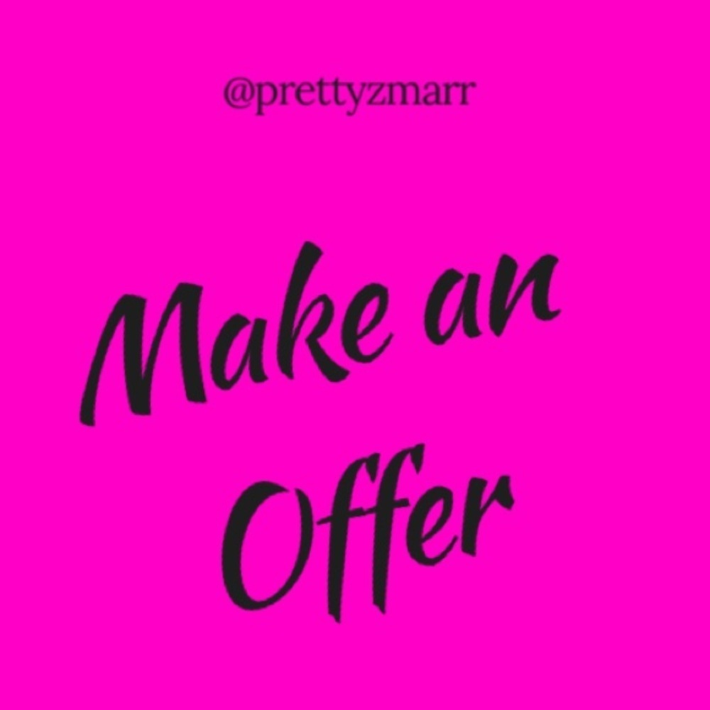 Hi Poshers! Discount w multiple items 😻Make Offer